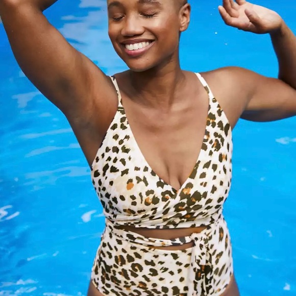 Leopard print Aerie wrap bathing suit - Picture 2 of 3